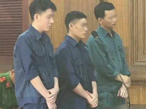 Thủ đoạn buôn lậu điện thoại của cặp vợ chồng làm chủ một cửa hàng