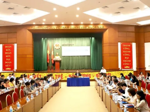 Nhiều đề xuất đánh thuế và giao dịch vàng trực tuyến