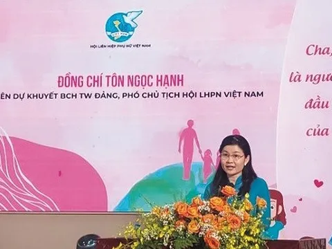 Học cách yêu thương, chăm sóc, bảo vệ trẻ em