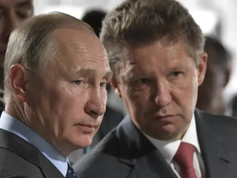 Vòng xoáy trừng phạt của Mỹ không ngăn được Nga tiến lên với dự án LNG