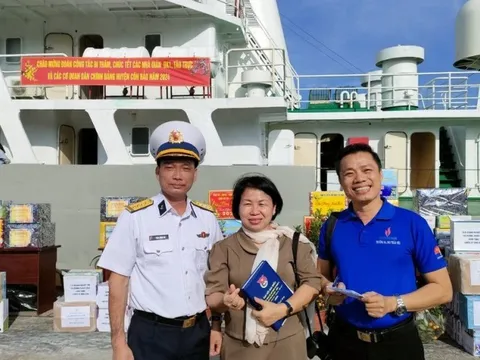 Chiến sĩ nhà giàn DK1 và giải báo chí của người “ghi chép cảm xúc”