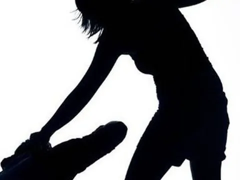 Điều tra vụ chồng bị vợ đâm tử vong sau khi đi nhậu về