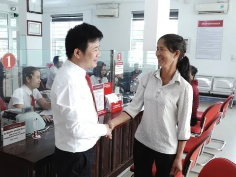 Một chi nhánh ngân hàng ngăn chặn 16 vụ lừa đảo khi đến giao dịch