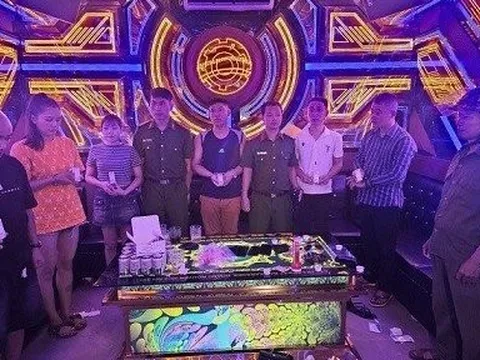 Khởi tố nhóm đối tượng mở tiệc ma tuý tại quán karaoke ở Hà Tĩnh