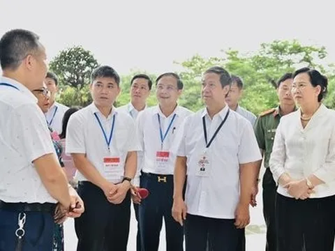 Bộ trưởng Bộ GD&ĐT: Lộ đề thi là tin đồn thất thiệt, tránh hoang mang