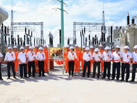 EVNNPC: Gắn biển công trình TBA 110kV Yên Lạc, Vĩnh Phúc