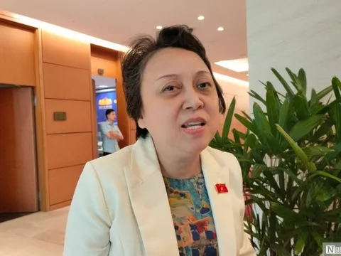 "Có nơi san sát nhà thuốc nhưng có nơi không có nhà thuốc nào"