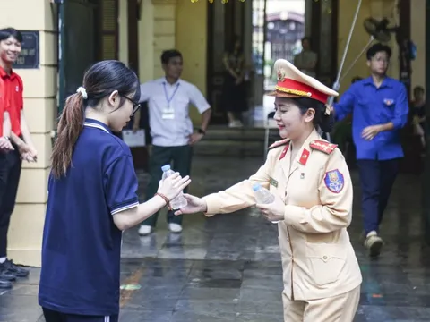 ​ Tuổi trẻ Công an Hà Nội tiếp sức mùa thi 2024