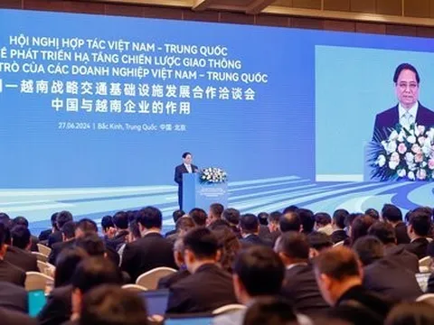 Dấu ấn từ những ngày làm việc sôi động của Thủ tướng tại Trung Quốc