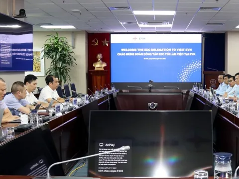 EVN và EDC trao đổi về vận hành lưới điện liên kết giữa hai quốc gia