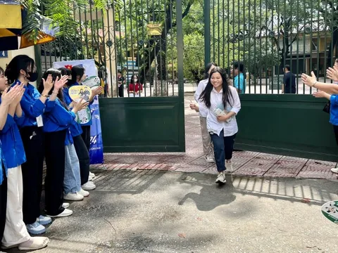 Bộ GD&ĐT: Đề thi Ngữ văn được bảo mật tuyệt đối