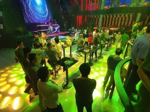 Phát hiện hàng chục người dương tính với chất ma túy trong quán bar