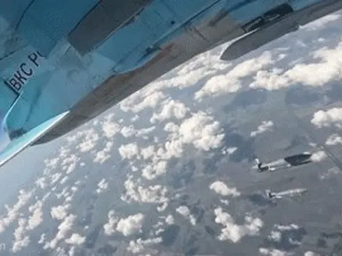 S-300PS của Ukraine bị tên lửa Nga phá huỷ chỉ sau một đòn tấn công