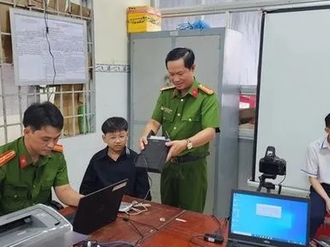 Công an Kiên Giang cấp thẻ căn cước cho công dân dưới 14 tuổi