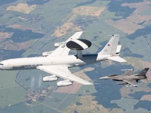 “Mắt thần” NATO AWACS tới Ba Lan để giám sát không phận Ukraine