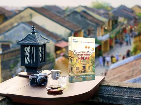 'Cẩm nang' thú vị về văn hóa và du lịch Hội An