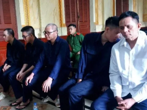 Lý do hoãn xử vụ giám đốc cầm cố “khống” gạo để vay tiền ngân hàng