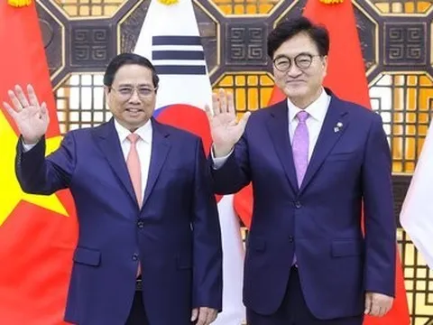 Thủ tướng Phạm Minh Chính hội kiến Chủ tịch Quốc hội Hàn Quốc