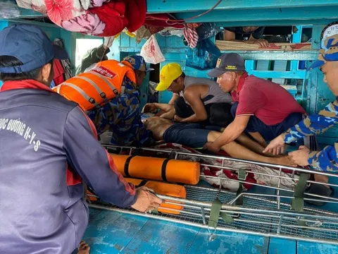 Điểm tựa vững chắc cho ngư dân giữa trùng khơi