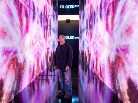 Mãn nhãn với triển lãm “Khai phóng kỷ nguyên đa tuyệt đỉnh”