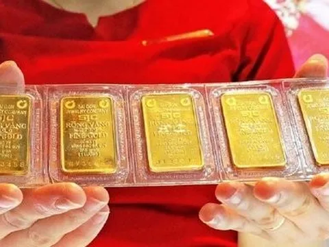 Giá vàng 3/7: Vàng trong nước lặng sóng