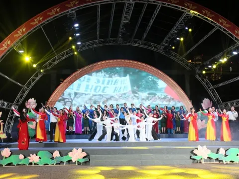 Âm hưởng hào hùng qua chương trình liên hoan văn nghệ “Hà Nội - Niềm tin và hy vọng”