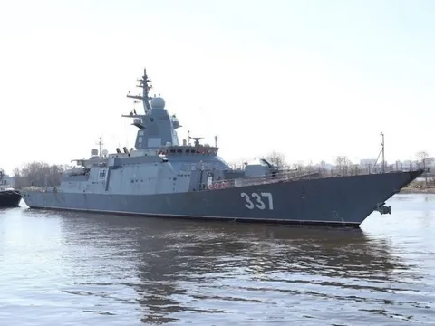 Biến tàu hộ tống Gremyashchiy thành bệ phóng tên lửa siêu thanh Zircon: Như “hổ thêm cánh”