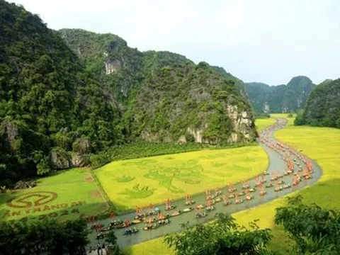 TÆ°ng bá»«ng khai máº¡c Tuáº§n Du lá»ch Ninh BÃ¬nh nÄm 2024 âSáº¯c vÃ ng Tam Cá»c - TrÃ ng Anâ