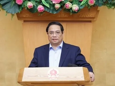 Thủ tướng: Kinh tế phục hồi rõ nét, tiết kiệm 700.000 tỷ đồng để tăng lương