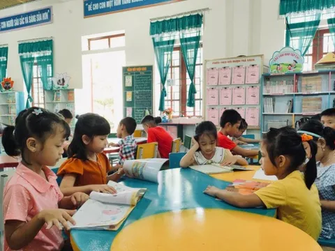 Nhân rộng mô hình tủ sách gia đình, tủ sách dòng họ, tủ sách trường học