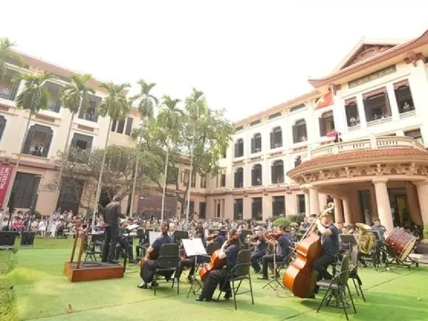 Âm nhạc hòa quyện cùng mỹ thuật trong “Giai điệu mùa hạ”