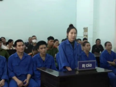 Trả hồ sơ vụ nhóm đối tượng thuê nhà nghỉ để “chơi” ma tuý