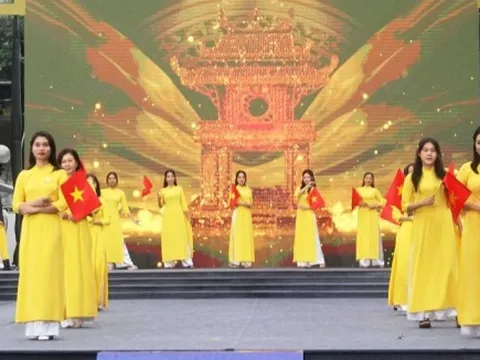 Tháng 10/2024 diễn ra Lễ hội Áo dài Du lịch Hà Nội 2024