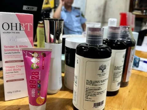 Phát hiện 20 tấn mỹ phẩm, kem đánh răng trẻ em hết hạn sử dụng