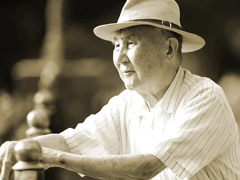 Chiếc xe đạp của ông