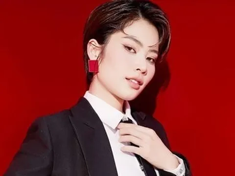 Nhan sắc trong veo tuổi 16 của nhóc tỳ đáng yêu trong “Bố ơi! Mình đi đâu thế?”