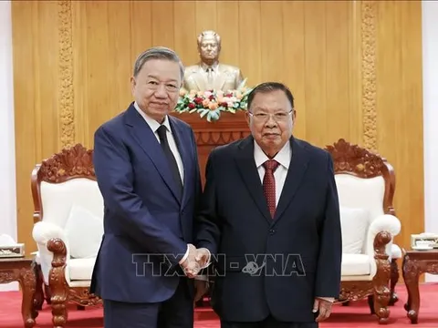 Chủ tịch nước Tô Lâm thăm các đồng chí nguyên lãnh đạo cấp cao Lào