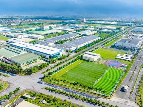 Đầu tư xây dựng, kinh doanh kết cấu hạ tầng khu công nghiệp Đồng Văn V