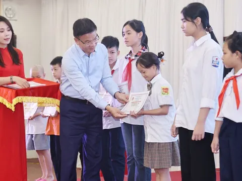 Lan tỏa tinh thần 'Học không bao giờ cùng'