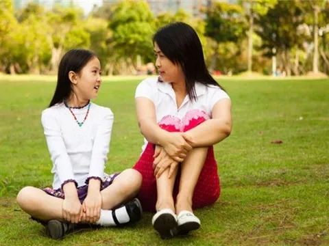 Bí quyết giao tiếp với con tuổi teen