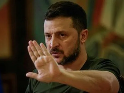 Tổng thống Zelenskiy "ấp ủ" hội nghị thượng đỉnh vào tháng 11, kêu gọi Nga tham dự