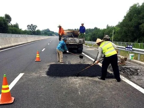 Cần tư duy mới, cách làm mới trong bảo trì đường bộ