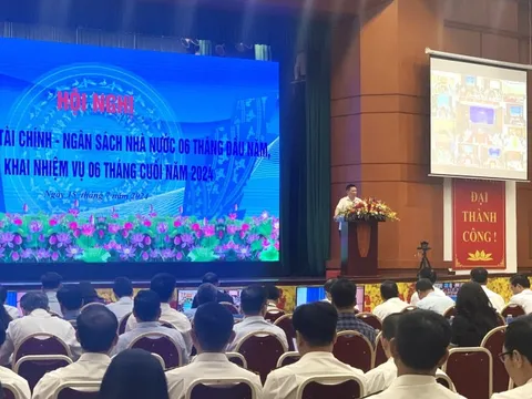 Khẩn trương gỡ vướng, khơi thông dòng chảy tài chính hỗ trợ doanh nghiệp