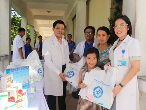 Bệnh viện Phụ sản Trung Ương: Khám miễn phí cho hơn 3.000 người tại huyện Vĩnh Linh, tỉnh Quảng Trị