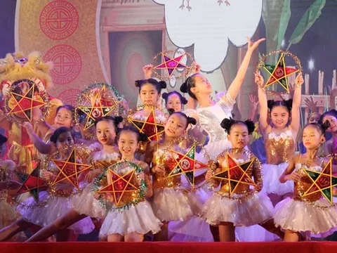 Hà Nội tổ chức “Đêm hội Trăng rằm 2024” cho trẻ em vào dịp trung thu