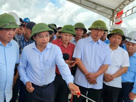 Tăng tốc bù tiến độ, nỗ lực thông cao tốc qua Hà Tĩnh, Quảng Bình vào 30/4/2025