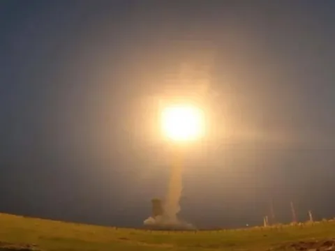 Nga không loại trừ khả năng triển khai tên lửa mang đầu đạn hạt nhân