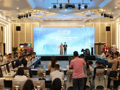 Phát triển nhà đầu tư tổ chức để thị trường chứng khoán bền vững