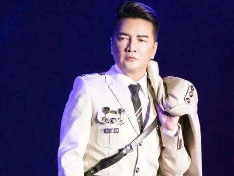 Xử phạt vụ Đàm Vĩnh Hưng đeo huy hiệu lạ