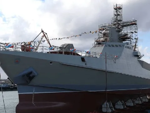 Thử nghiệm tính năng mới của tàu tuần tra Viktor Veliky ở Biển Baltic